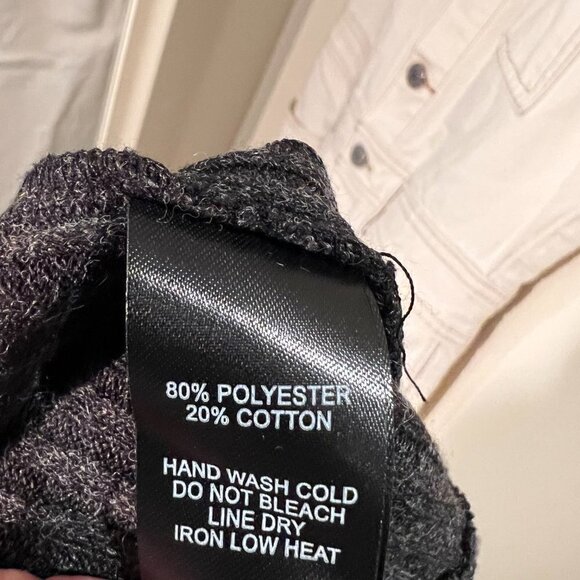 NWT Lulus Charcoal Grey Ribbed Long Sleeve wrap dress, Size Medium - Picture 13 of 15